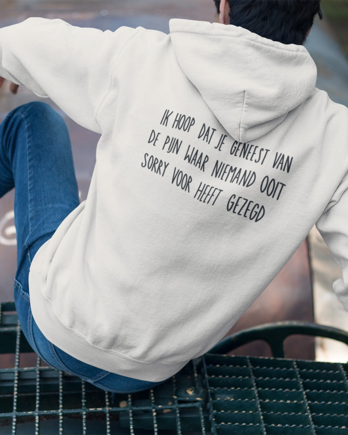 Genezing Hoodie - #DeWarmsteWeek - Piekermeisje x Onbespreekbaar